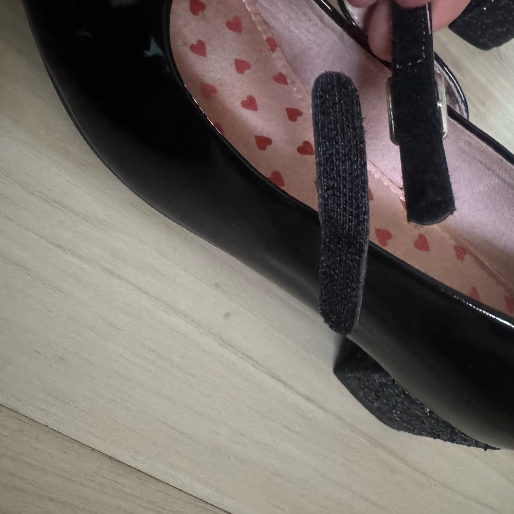 Black Patent Leather Kids Shoes - Picture 5 of 5